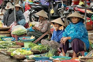 杨毅谈杨瀚森：中国球员年龄造假的黑历史让美国球探很谨慎